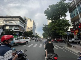 Mặt tiền Âu Dương Lân p3, q4